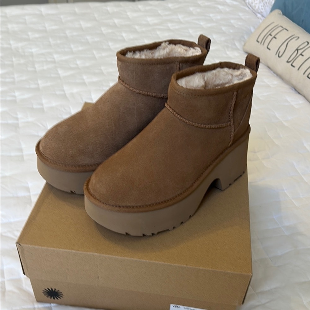 UGG Ultra Mini New Heights
